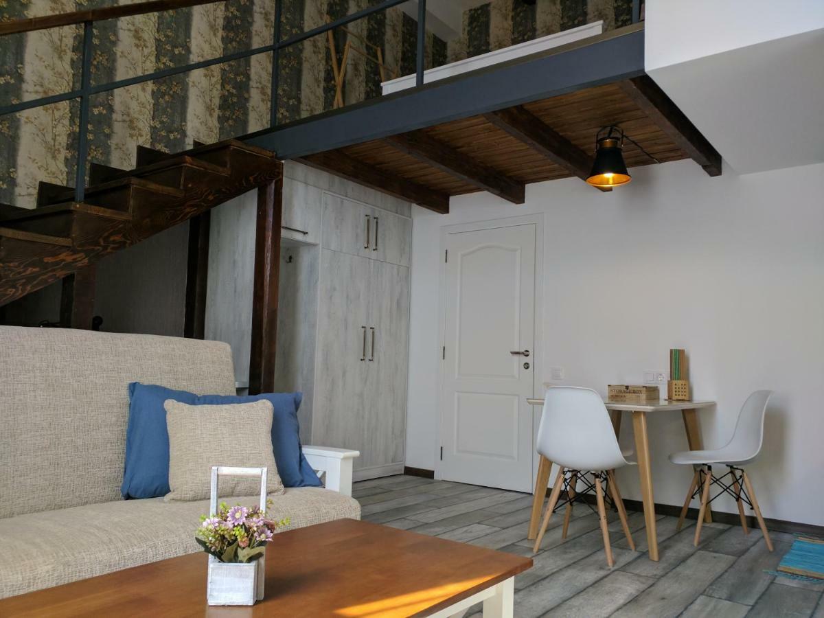 Cozy Studios On Freedom Square Tbilisi Exterior foto